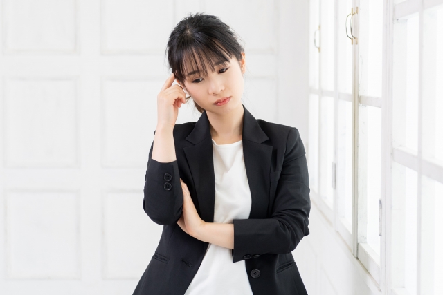 パニック障害で電車通勤が辛い原因と対処法について解説